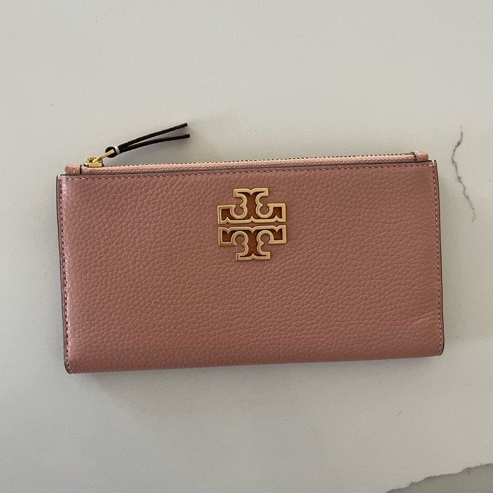 Tory Burch Britten slim envelope wallet in pink moon